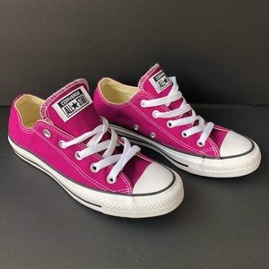 Converse All Star Low top Cherry Women’s Size US 6